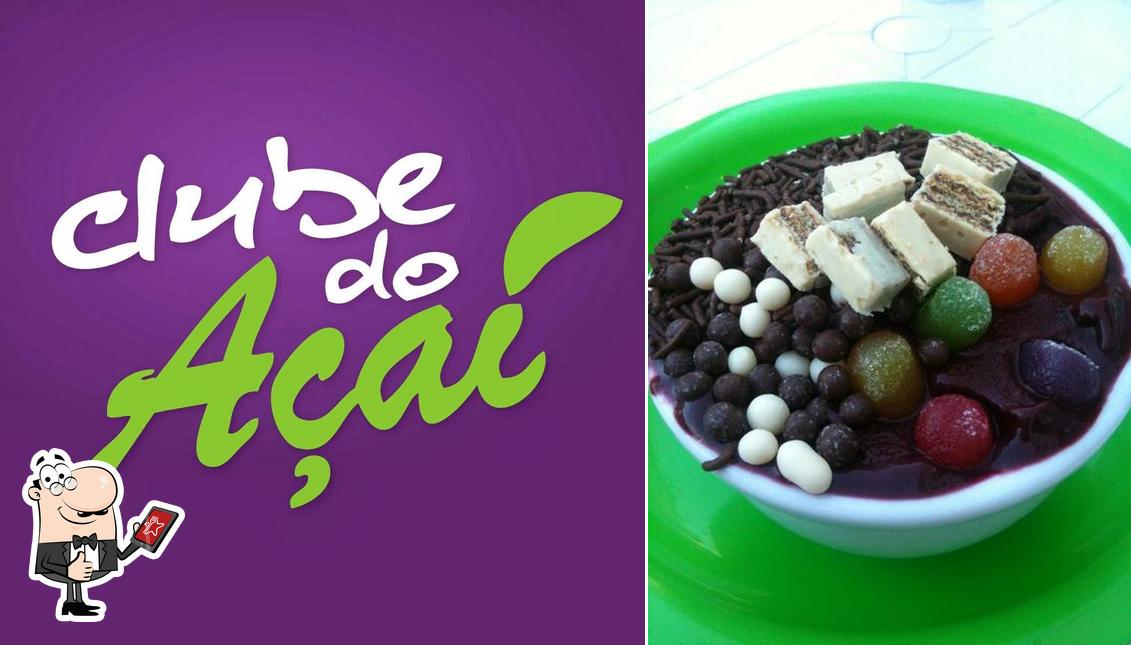 Look at this image of Clube do Açaí