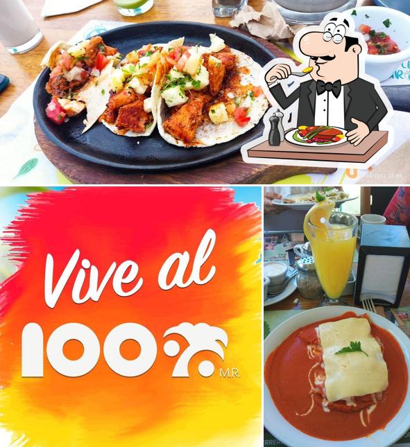 Еда в "100% Natural Café del Muelle"