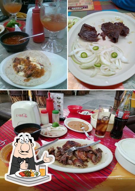 Meals at Rancho Alegre