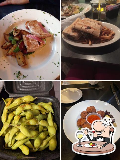 Crave in Meraux Restaurant menu and reviews