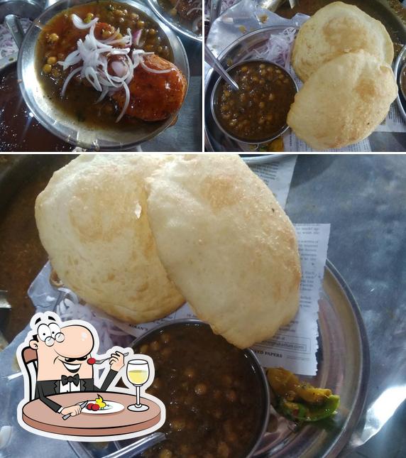 ROSHAN TIKKI BHANDAR