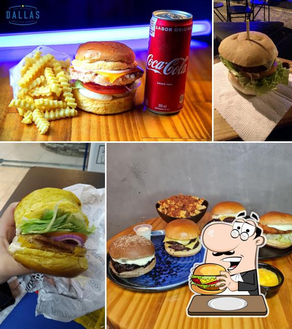 Peça um hambúrguer no Dallas American Burger