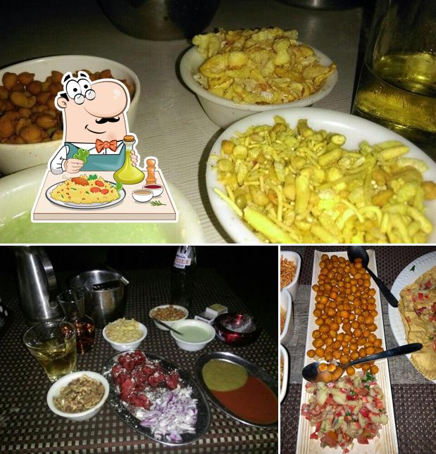 Among various things one can find food and beverage at Platinum bar and restaurant