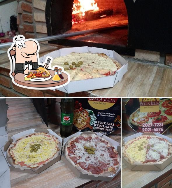 Consiga pizza no Pizzaria Bella Julia