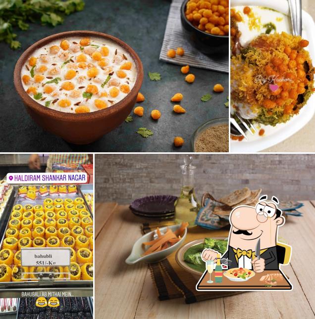 Food at Haldiram's - Sitabuldi