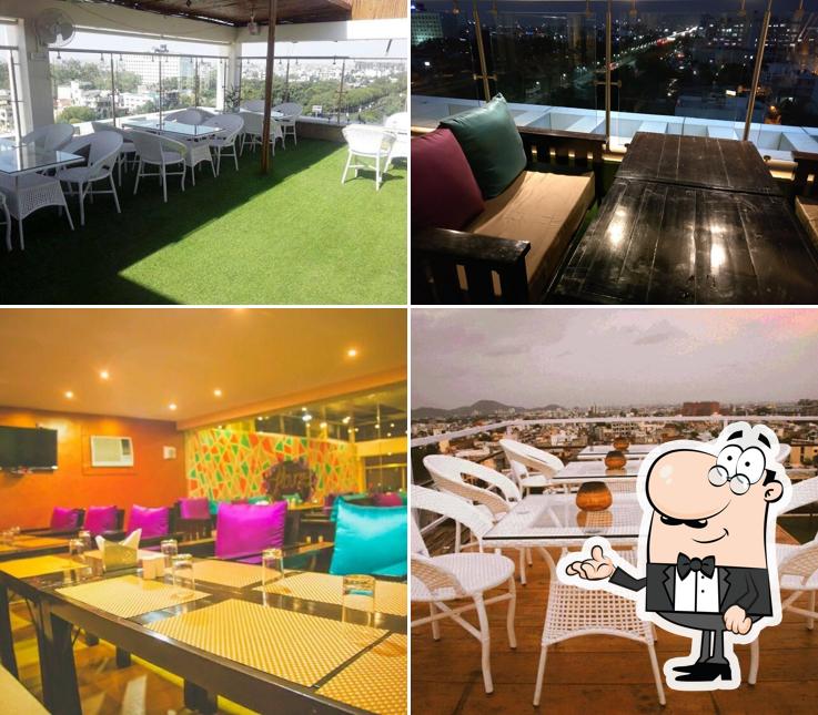 The interior of Flavors