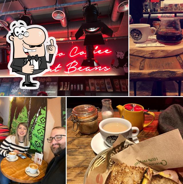 Black Sheep Coffee, 4 Piccadilly Place in Manchester Restaurant reviews