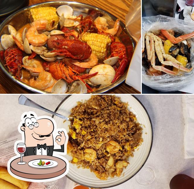 Pier 17, 406 Halstead Blvd in Elizabeth City Restaurant menu and reviews