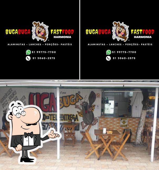 O interior do BUGA BUGA FASTFOOD