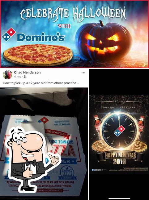 Mire esta foto de Domino's Pizza