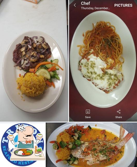 Triton Seafood Restaurant Italian Cuisine & Pizza in Marathon