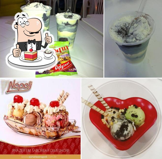 Sorveteria Napoli serve uma variedade de sobremesas