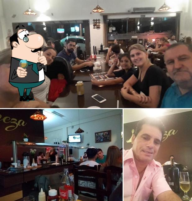 Look at this picture of Veneza Restaurante e Pizzaria