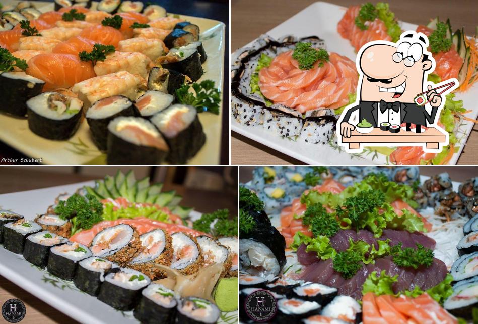 Rolos de sushi são oferecidos por Hanami