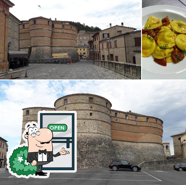 Questa è la foto che presenta la esterno e cibo di Osteria d'la Portaccia