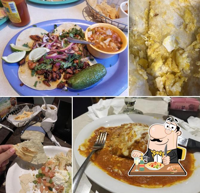 El Potosino Méxican Restaurant, 7243 San Pedro Ave in San Antonio