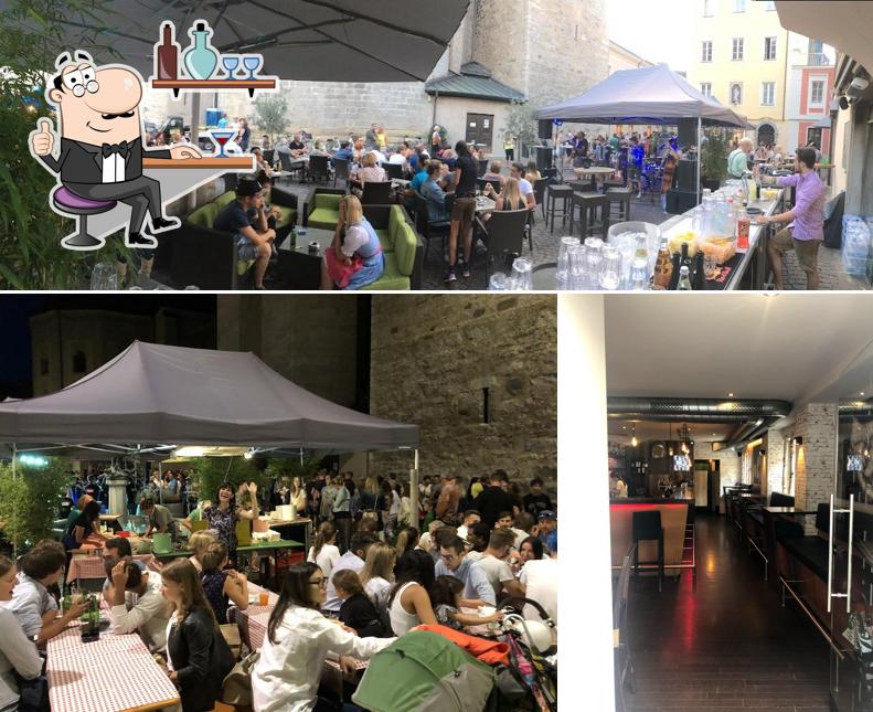 Gli interni di Absolut Lounge - Café Bar
