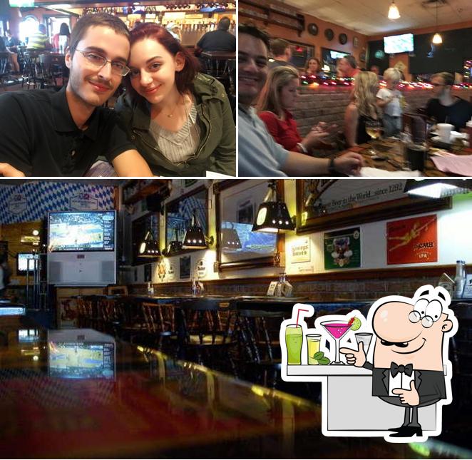 Coasters Pub in Melbourne Restaurant menu and reviews