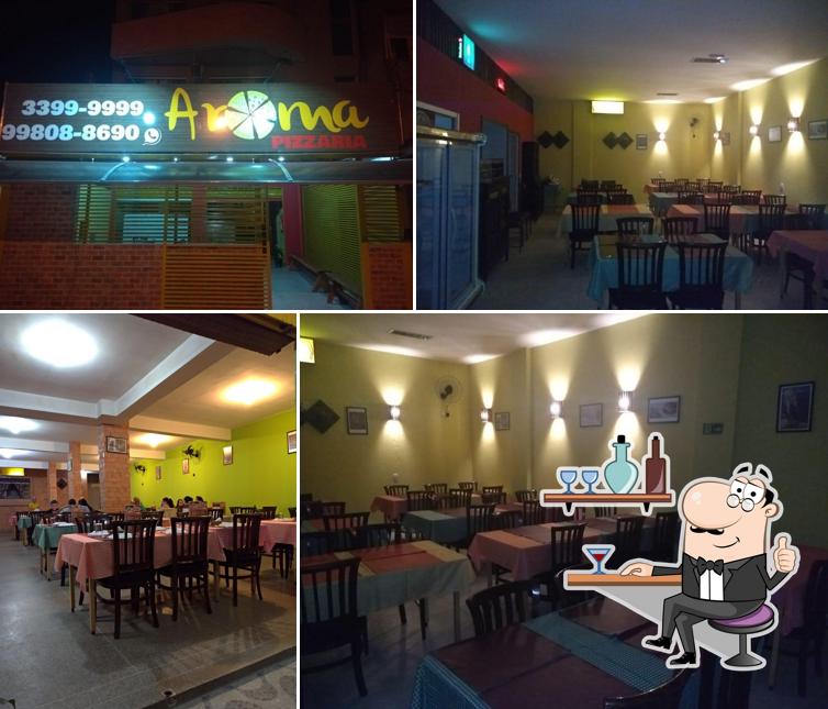 O interior do Aroma Pizzaria