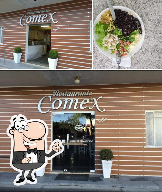 O Restaurante Comex se destaca pelo interior e comida