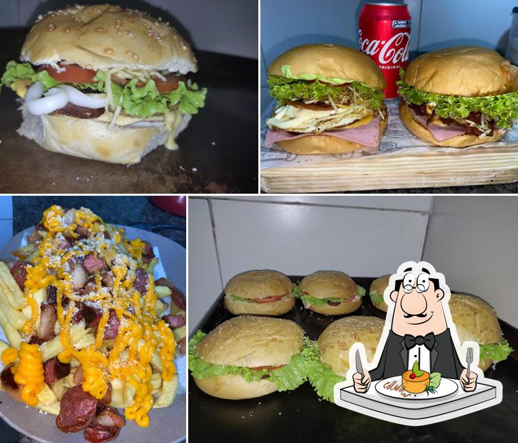 Sanduíche de carne de porco desfiada em Famintos hambúrgueria