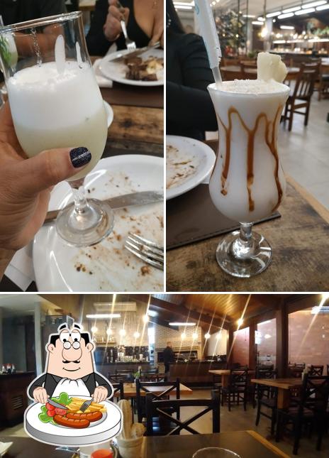 A foto da comida e interior no Churrascaria Rota 393