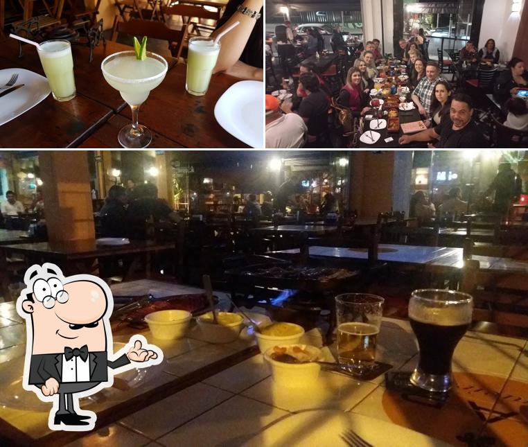 O interior do Bar Figueiras