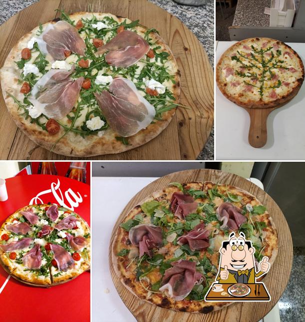 Ordina una pizza a Pizzeria La Fenice