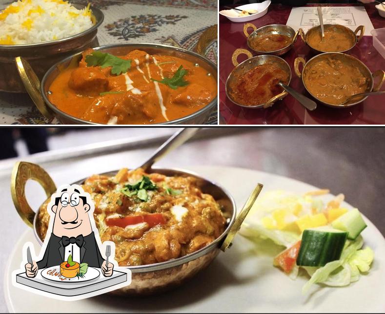 Еда в "Rang Mahal Indian Restaurant"