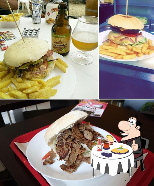 Prueba una hamburguesa en Friterie du Parc- Burger Side