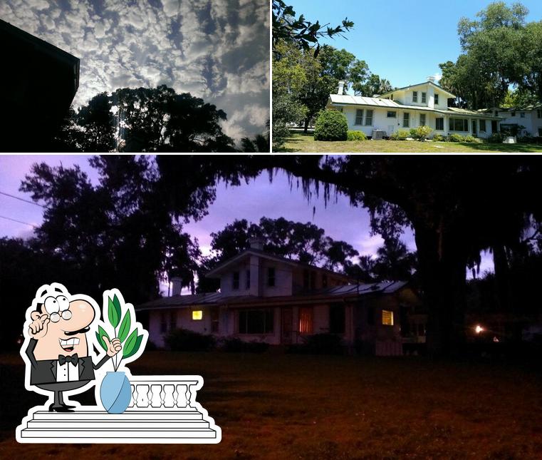 Tarpon Springs Ghost House in Tarpon Springs Restaurant reviews