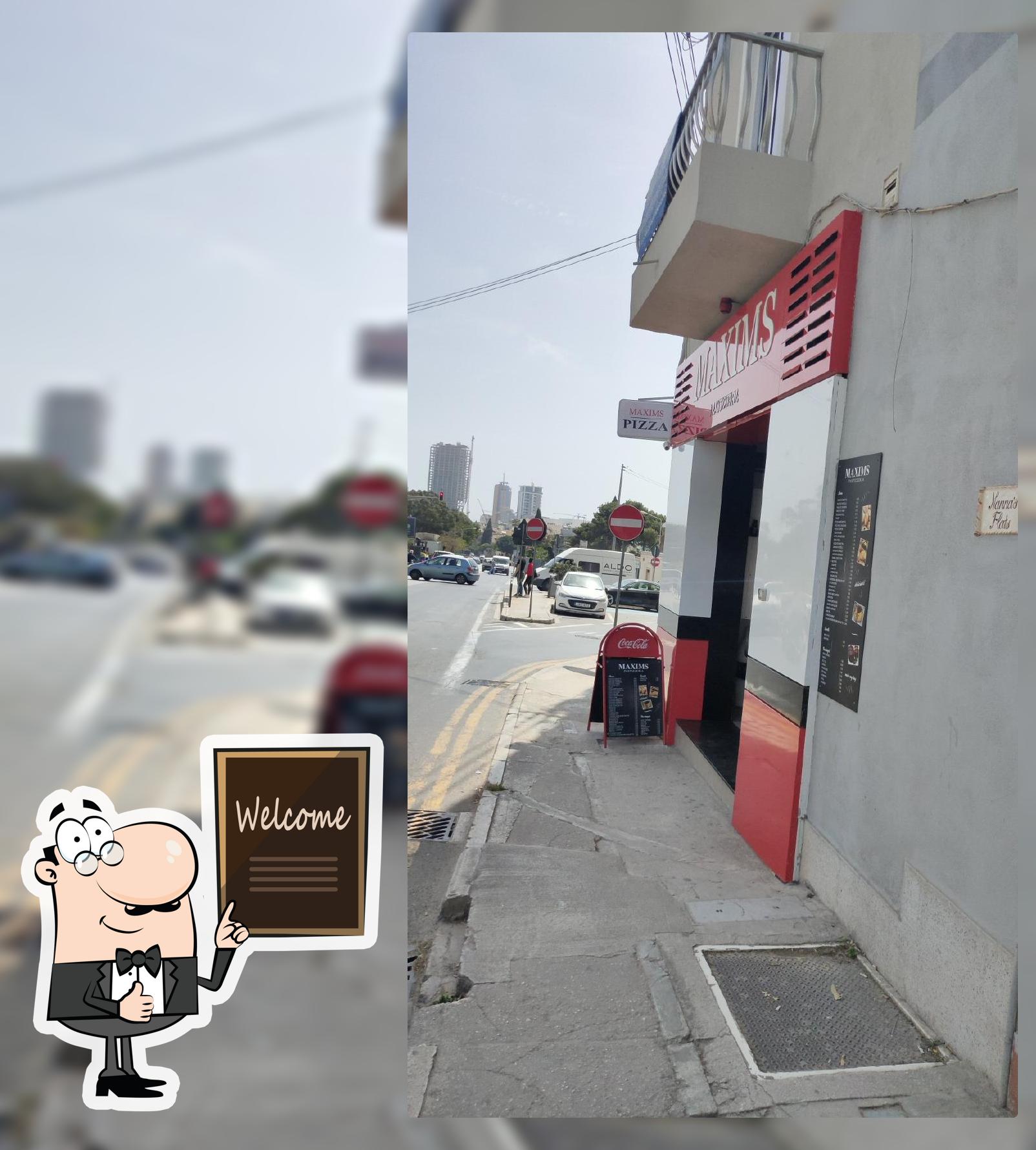 Maxims pizza