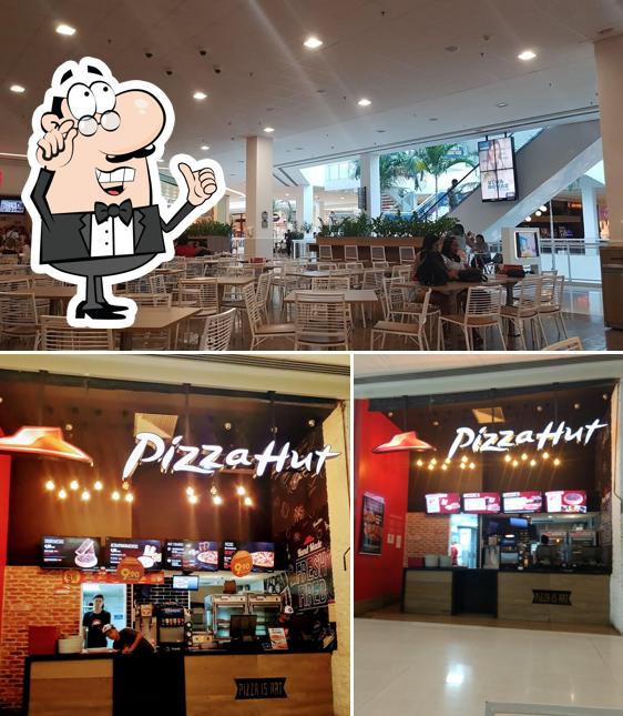 O interior do Pizza Hut Shopping Bela Vista: Pizzaria, Sobremesas, Bebidas em Salvador