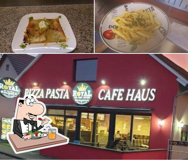 Еда в "Royal Pizza Pasta Cafehaus"