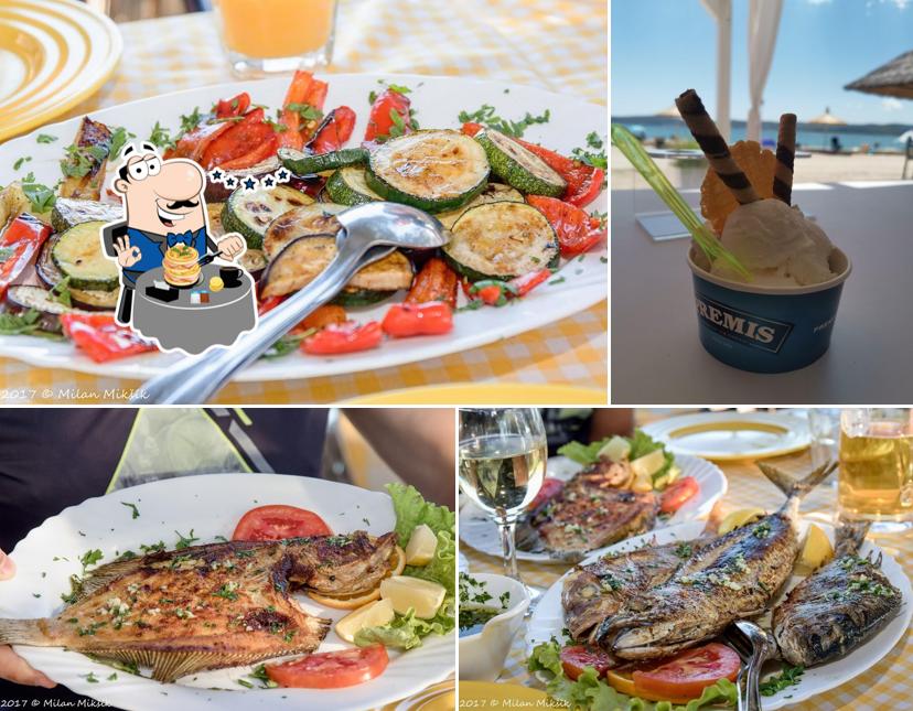 Cibo al Plaza Sv. Filip i Jakov