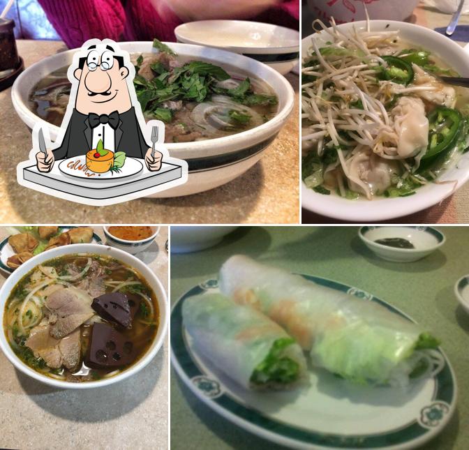 Еда в "Pho Hoai Restaurant"