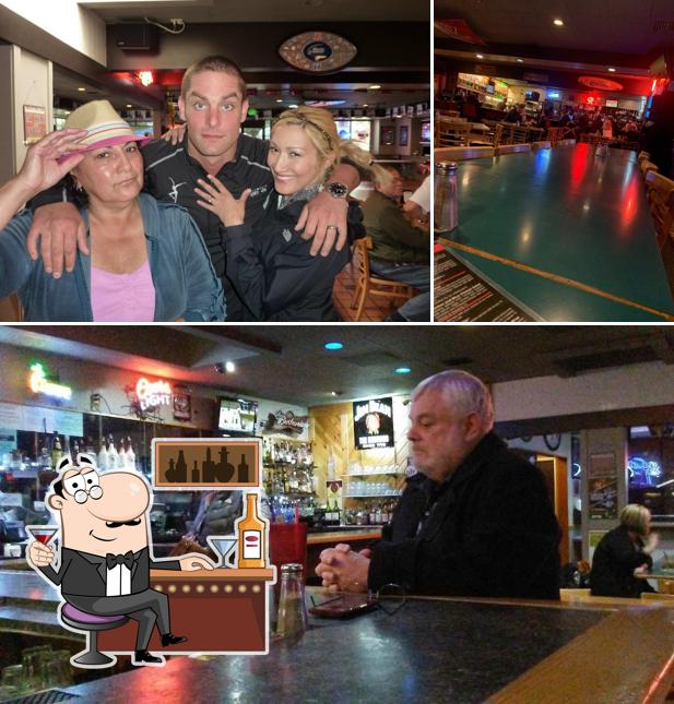 The Fan Club Sports Bar in Lakewood Restaurant menu and reviews