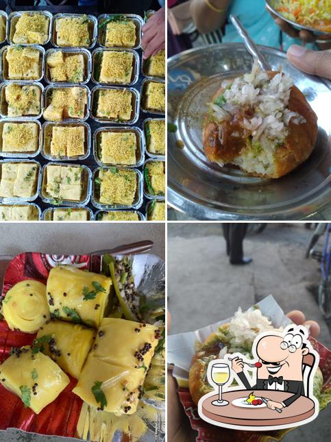 Food at New Ravi Alpahar