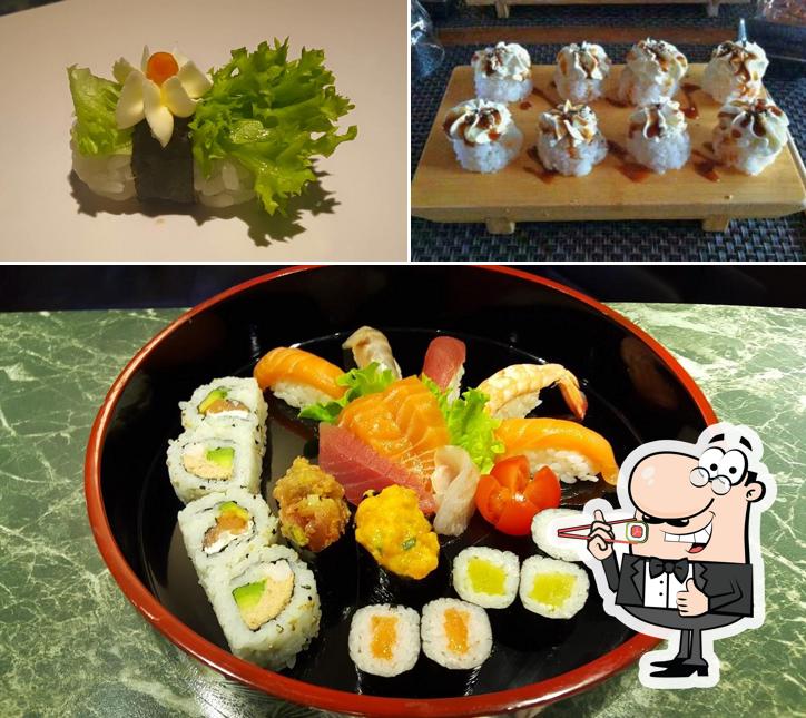 Il sushi è un pasto famoso tipico del Giappone