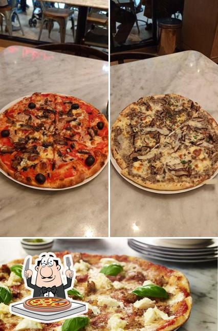 Order pizza at Pizza Marzano