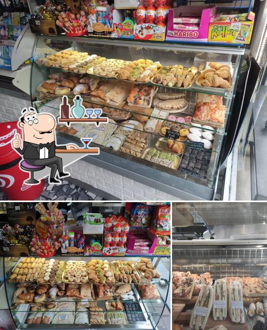 Gli interni di Bar Pasticceria AleCaffè
