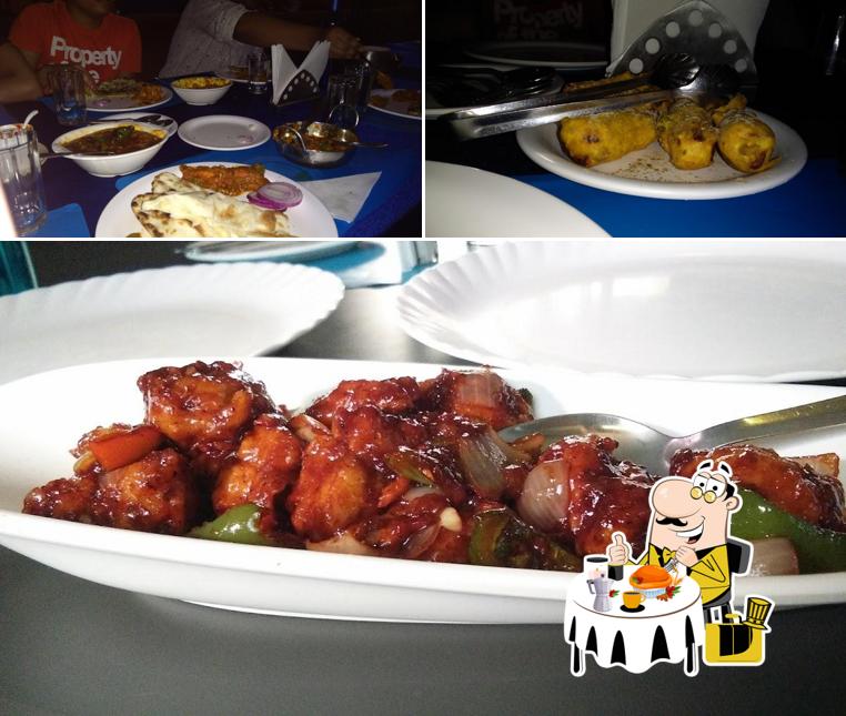 Meals at Food Street