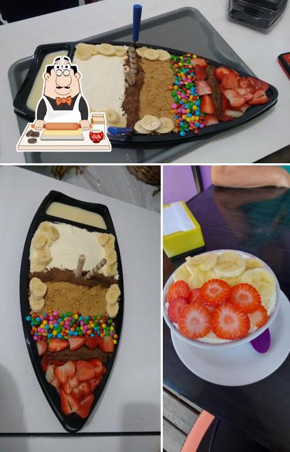 Lanchonete & Açai Tropical serve uma escolha de pratos doces