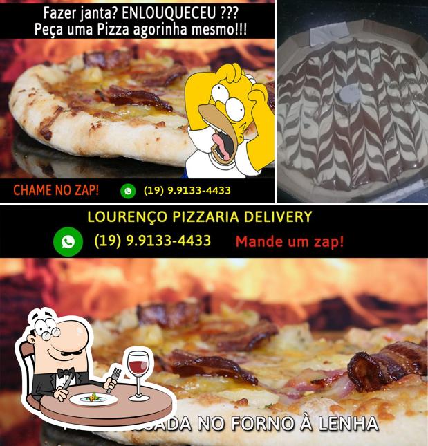 Esta é a foto ilustrando comida e interior no Pizzaria Lourenço Delivery Sumaré