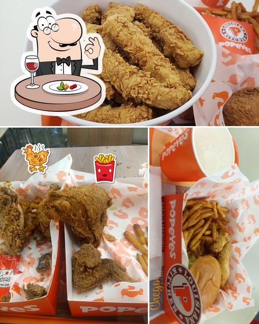 Comida em Popeyes Louisiana Kitchen