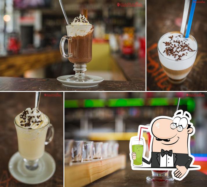 Cafe and Wine Bar Garage