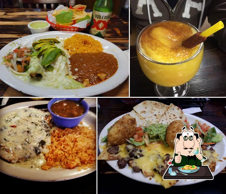 Food at Las Palmas Mexican Bar & Grill