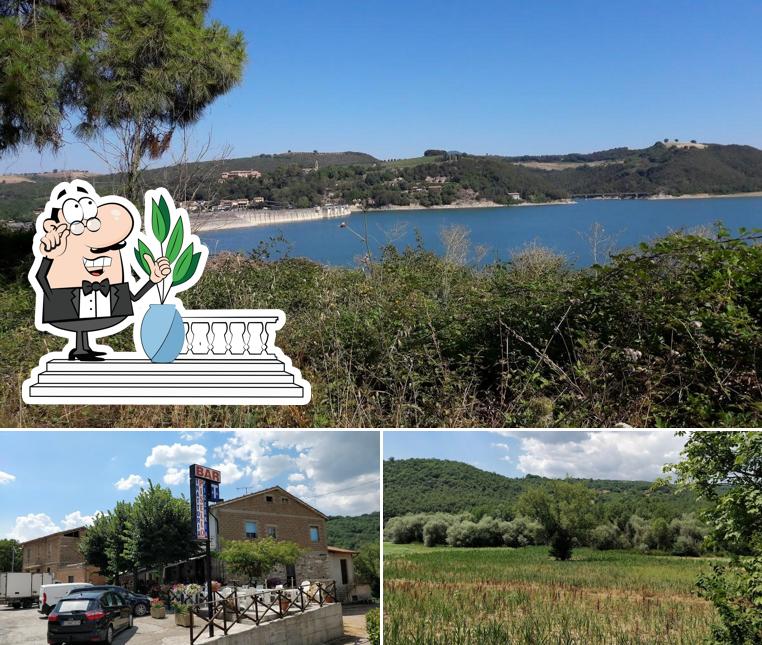 Puoi goderti l'aria fresca da seduto all'esterno di Trattoria Pisello