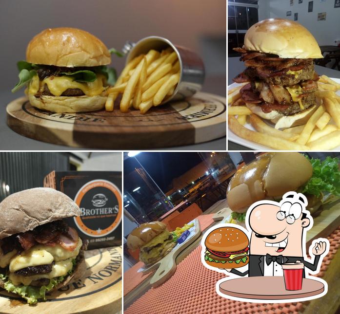 Delicie-se com um hambúrguer no Brothers Burger Hamburgueria,Choperia e Pesticaria