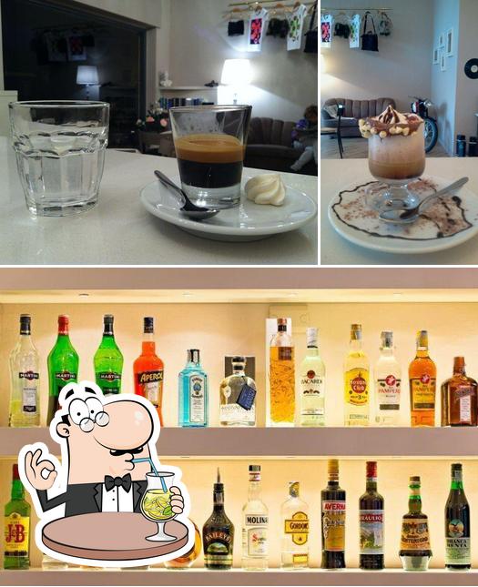 Tra le diverse cose da Parisi Cafè si possono trovare la bevanda e dolce